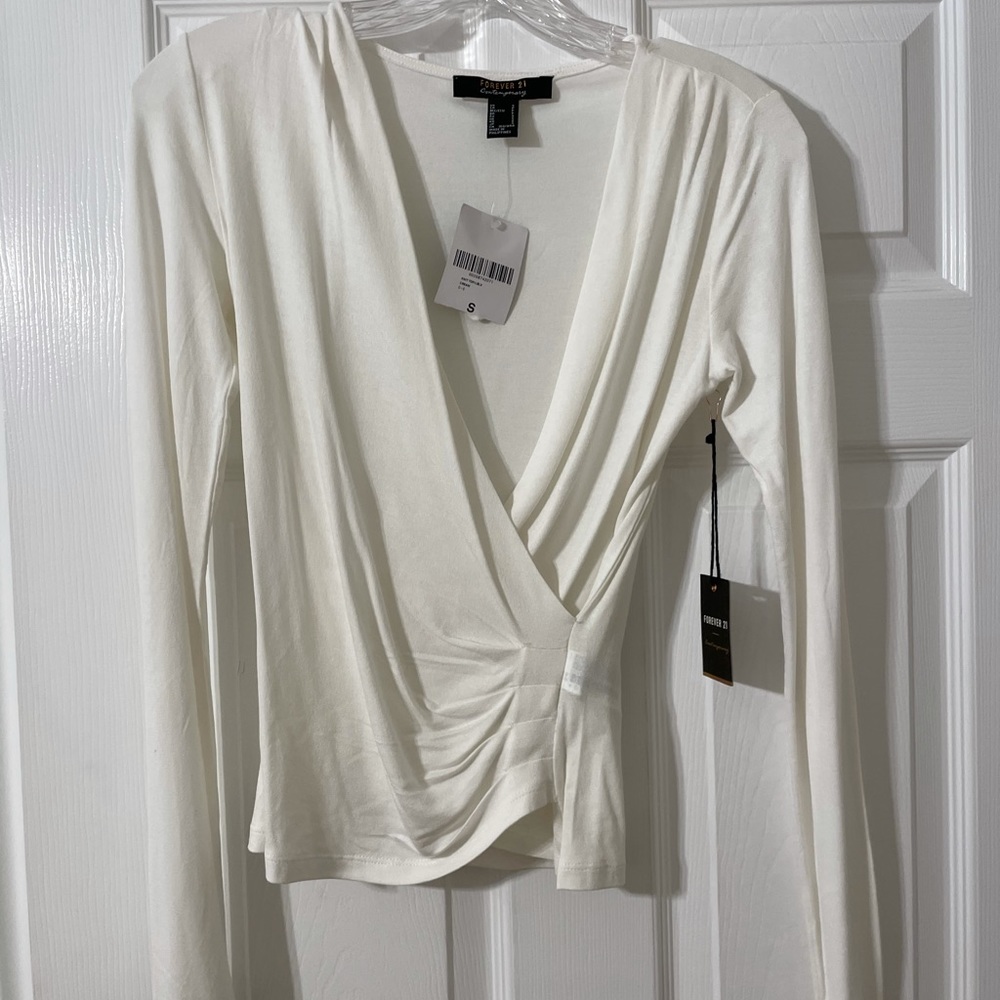 NEW FOREVER 21 Small White Criss Cross Top